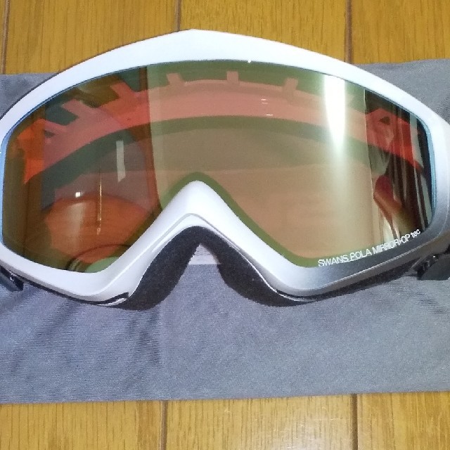 SWANS(スワンズ)の値下げ処分　ミラーレンズ新品　スワンズ  眼鏡 ヘルメット可 ゴーグル スポーツ/アウトドアのスキー(その他)の商品写真