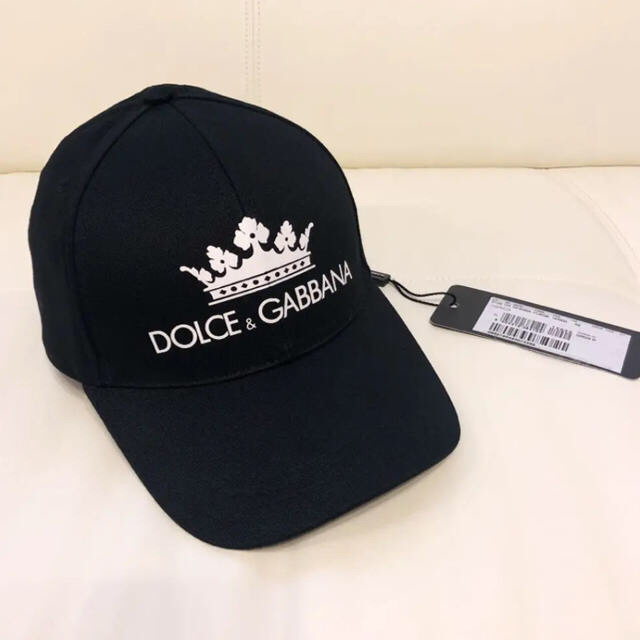 DOLCE&GABBANA(ドルチェアンドガッバーナ)の【新品、タグ付き！】DOLCE&GABBANA ベースボールキャップ　黒　本物 メンズの帽子(キャップ)の商品写真