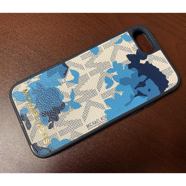 Michael Kors(マイケルコース)の【値下げ】MICHAEL KORS  スマホケース iPhone8, 7, 6s スマホ/家電/カメラのスマホアクセサリー(iPhoneケース)の商品写真