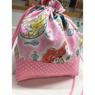 ディズニー(Disney)のサキバラ様専用です♡お弁当袋　ディズニープリンセス　ハンドメイド(ランチボックス巾着)