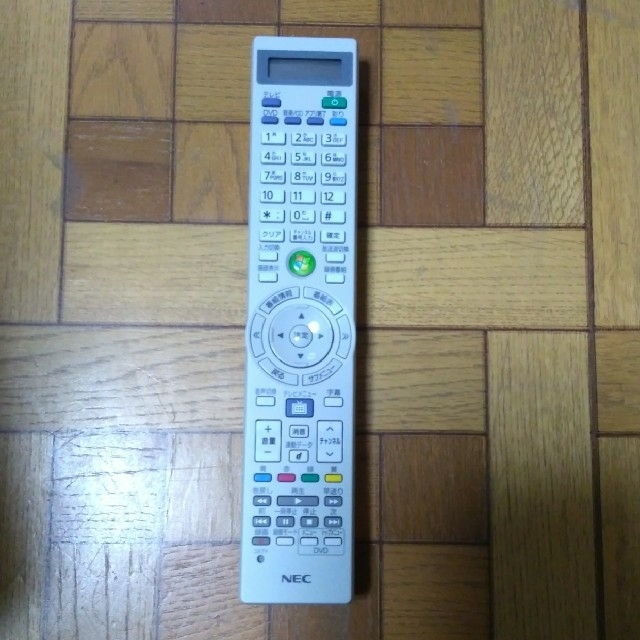 NEC(エヌイーシー)のNECリモコン　ジャンク品 スマホ/家電/カメラのテレビ/映像機器(その他)の商品写真