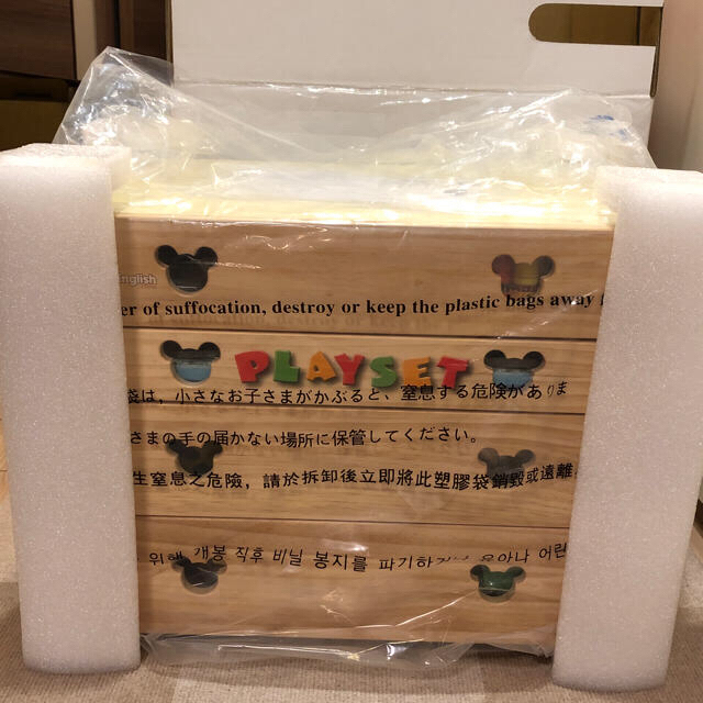 Disney(ディズニー)の【新品未使用】レッツプレイ 収納箱 キッズ/ベビー/マタニティの寝具/家具(収納/チェスト)の商品写真