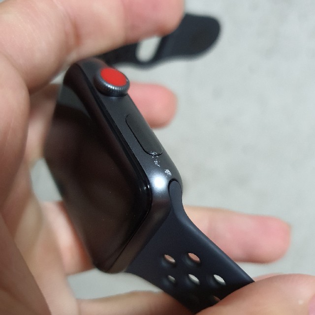 Apple Watch(アップルウォッチ)のapple watch series3 42mm nike+ seller スマホ/家電/カメラのスマートフォン/携帯電話(その他)の商品写真