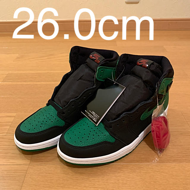 NIKE(ナイキ)のエアジョーダン1 レトロハイOG ブラックパイングリーン　26.0cm メンズの靴/シューズ(スニーカー)の商品写真