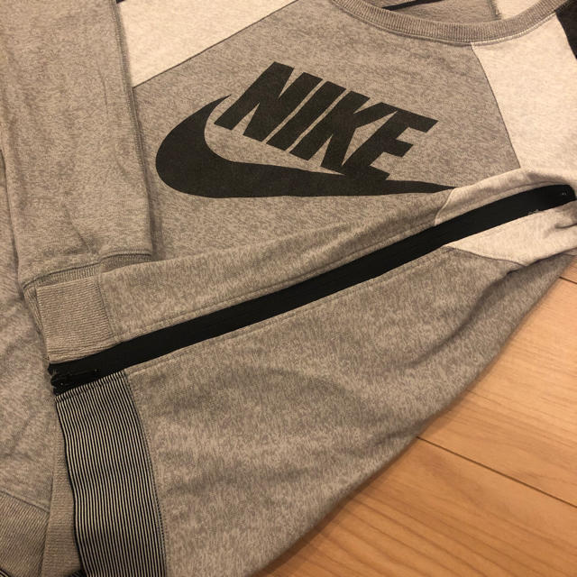 NIKE(ナイキ)の【週末SALE】NIKE★トレーナー レディースのトップス(トレーナー/スウェット)の商品写真