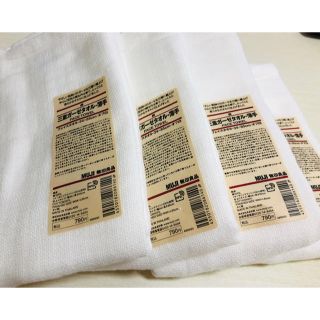 ムジルシリョウヒン(MUJI (無印良品))の無印　三重ガーゼタオル　薄手　フェイスタオル　白(タオル/バス用品)