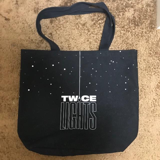 twice トートバッグ twiceLights ⭐今日まで大幅値下げ中⭐の通販 by ...