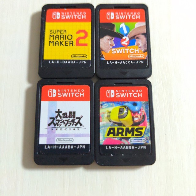 【送料込み】Nintendo Switch 本体　箱無し　ソフト6本セット