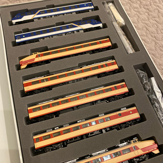 Nゲージ　国鉄 485系特急電車（キロ65形 ゆぅトピア和倉）セット