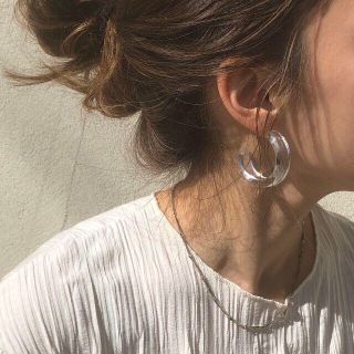 トゥデイフル(TODAYFUL)のアクリルピアス クリア(イヤリング)