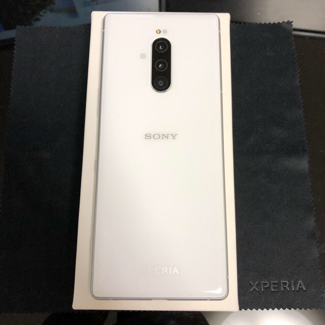 SONY(ソニー)の【未使用】Xperia 1 White SoftBank【SIMロック解除済】 スマホ/家電/カメラのスマートフォン/携帯電話(スマートフォン本体)の商品写真