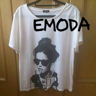 エモダ(EMODA)の期間限定1200円➡444円値下げ❕(Tシャツ(半袖/袖なし))