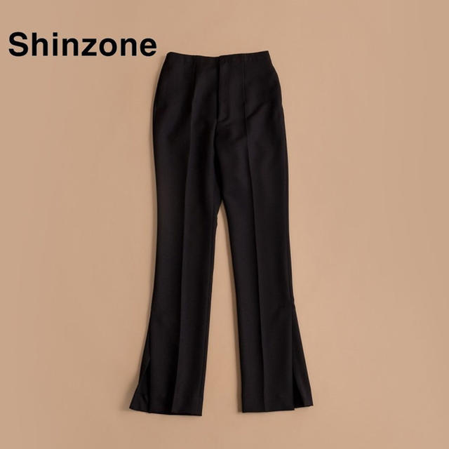 Shinzone(シンゾーン)のTHE SHINZONE スリットパンツ レディースのパンツ(その他)の商品写真