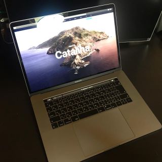 マック(Mac (Apple))のMacbook pro 15インチ　2018年モデル　おまけ付き(ノートPC)