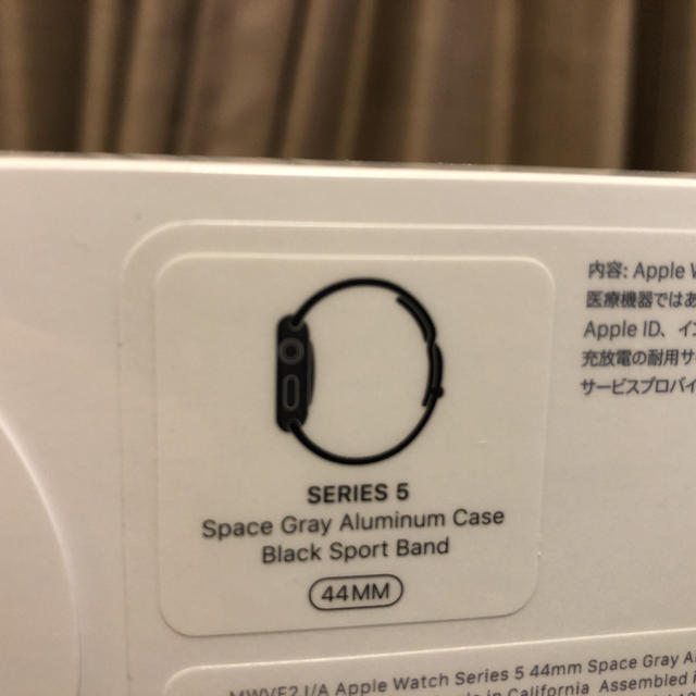 Apple(アップル)の未使用 Apple Watch Series 5 GPS 44mmスペースグレイ メンズの時計(腕時計(デジタル))の商品写真