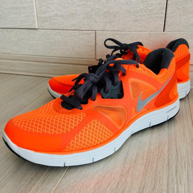 NIKE(ナイキ)のNIKE LUNARGLIDE +3 メンズの靴/シューズ(スニーカー)の商品写真