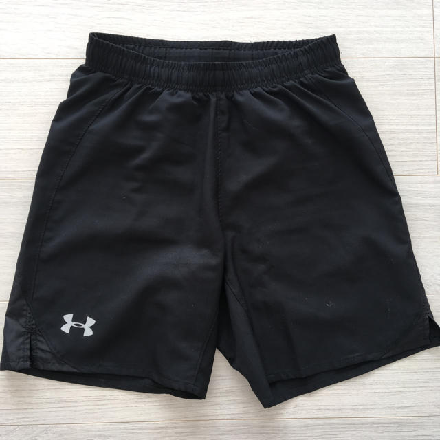 UNDER ARMOUR(アンダーアーマー)のUNDER ARMOUR ハーフパンツ メンズのパンツ(ショートパンツ)の商品写真