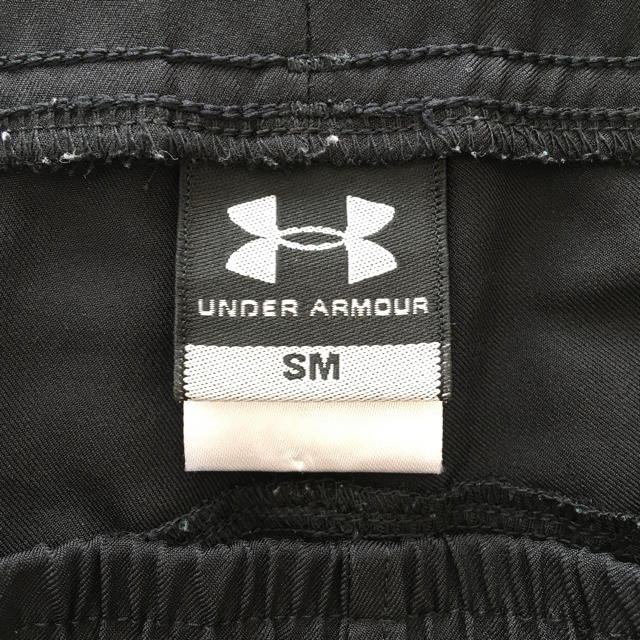 UNDER ARMOUR(アンダーアーマー)のUNDER ARMOUR ハーフパンツ メンズのパンツ(ショートパンツ)の商品写真