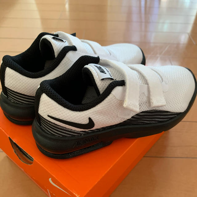 NIKE(ナイキ)のNIKE ナイキ エアマックス アドバンテージ 2 TDV 16 キッズ/ベビー/マタニティのキッズ靴/シューズ(15cm~)(スニーカー)の商品写真