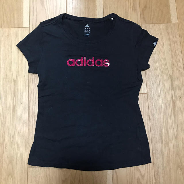 adidas(アディダス)のアディダス　Tシャツ　ジムウェア レディースのトップス(Tシャツ(半袖/袖なし))の商品写真