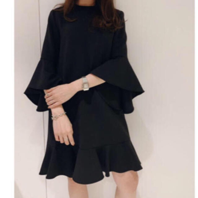 値下げ　未使用　YOKO CHAN  Flared-sleeve Dress