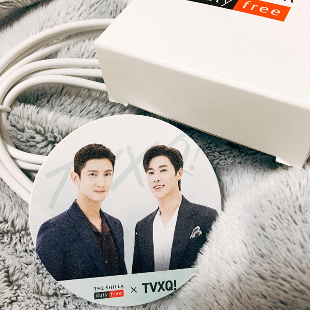 東方神起(トウホウシンキ)の非売品レア東方神起 ノベルティー  グッズ 充電器TVXQバッテリーチャージャー エンタメ/ホビーのタレントグッズ(アイドルグッズ)の商品写真