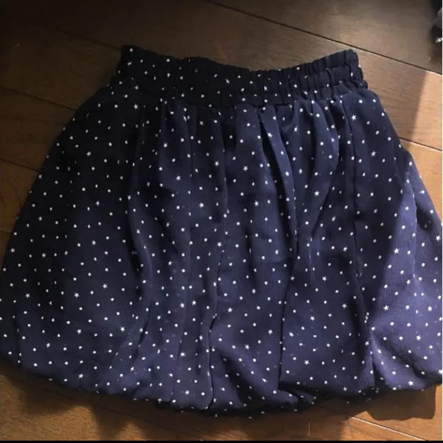 UNIQLO(ユニクロ)のふわふわスカート　130cm キッズ/ベビー/マタニティのキッズ服女の子用(90cm~)(スカート)の商品写真