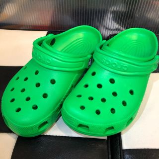 クロックス(crocs)の値下げ新品/未使用/クロックス：クラシック23.0(サンダル)