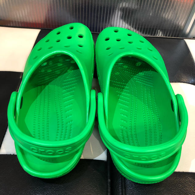 crocs(クロックス)のリー様専用新品/未使用/クロックス：クラシック28.0 メンズの靴/シューズ(サンダル)の商品写真