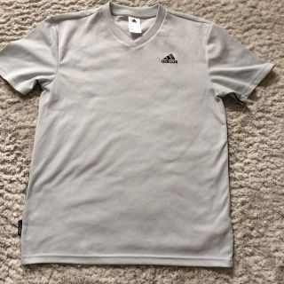 アディダス(adidas)のアディダスTシャツ(Tシャツ/カットソー(半袖/袖なし))