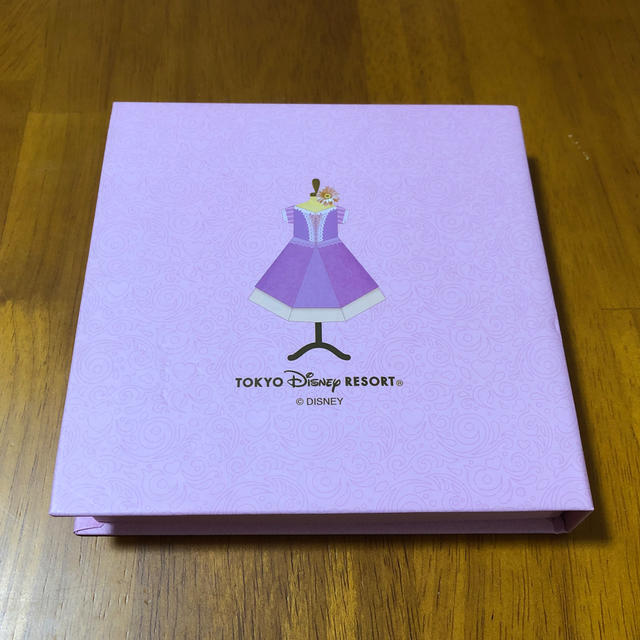 Disney(ディズニー)のディズニープリンセス ドレス ペーパークラフト メモ帳 インテリア/住まい/日用品の文房具(ノート/メモ帳/ふせん)の商品写真