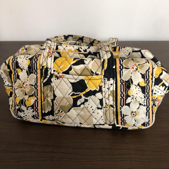 Vera Bradley(ヴェラブラッドリー)のヴェラ　ブラッドリー　スモールダッフル レディースのバッグ(ショルダーバッグ)の商品写真