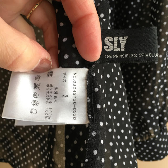 SLY(スライ)のSLY  ブラウス レディースのトップス(シャツ/ブラウス(長袖/七分))の商品写真