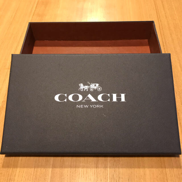 COACH(コーチ)のCOACH 箱  レディースのバッグ(ショップ袋)の商品写真