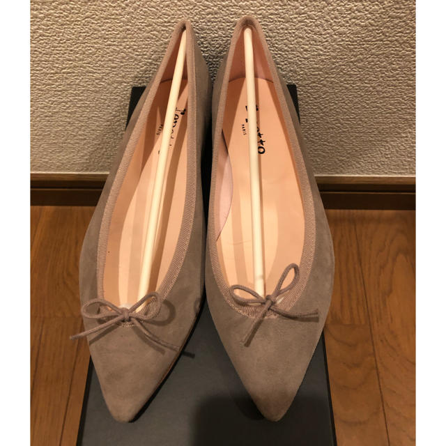 repetto(レペット)のmiyu様専用　レペット ブリジット　グレーベージュ　36.5 レディースの靴/シューズ(ハイヒール/パンプス)の商品写真