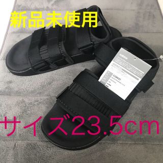 アディダス(adidas)のアディダス　オリジナルス　サンダル 新品　23.5㎝　ブラック　NIKE(サンダル)