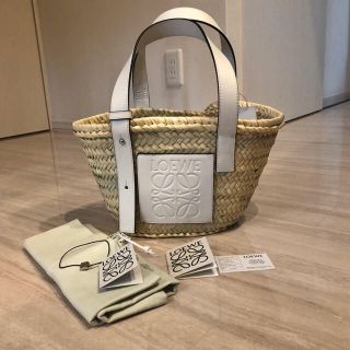 【新品】 LOEWE ロエベ カゴバッグ ホワイト  人気スモール　最終価格