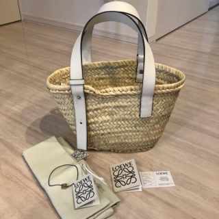 新品タグ付き ロエベ LOEWE かごバッグ S ホワイト カゴバッグ