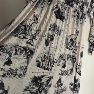 ZARA ディズニーコラボ　新品タグ付き　バンビ　ロング　ワンピース