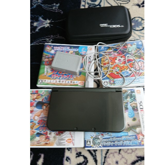 ニンテンドー3DS(ニンテンドー3DS)のニンテンドー3DS本体、カセット、充電器、ケース エンタメ/ホビーのゲームソフト/ゲーム機本体(携帯用ゲーム機本体)の商品写真