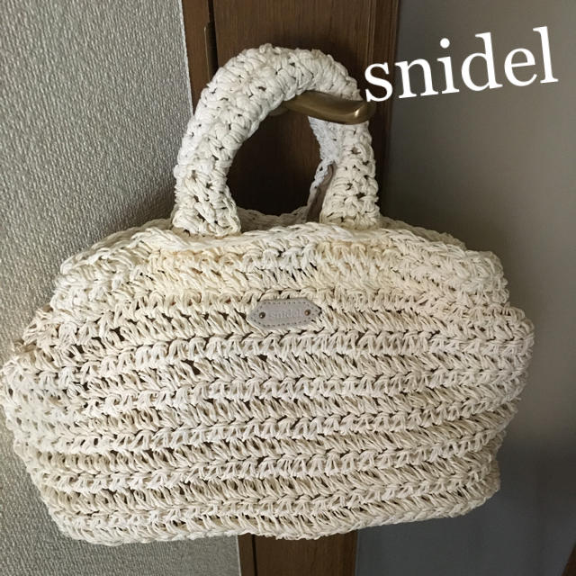 SNIDEL(スナイデル)の☆スナイデル　夏糸編み込みバッグ レディースのバッグ(かごバッグ/ストローバッグ)の商品写真