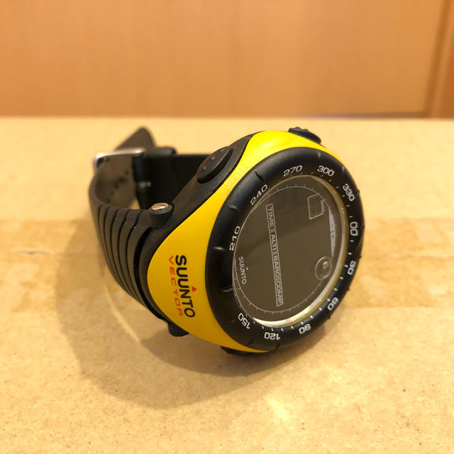 SUUNTO VECTOR イエロー SUUNTO VECTOR イエロー