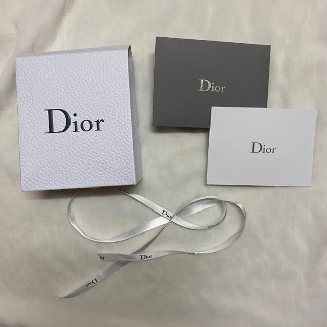 Christian Dior(クリスチャンディオール)のDior プレゼント用ラッピングセット　バースデーカード付き インテリア/住まい/日用品のオフィス用品(ラッピング/包装)の商品写真