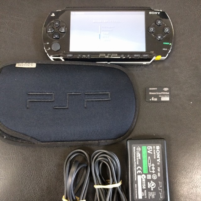 PlayStation Portable(プレイステーションポータブル)のpsp1000 エンタメ/ホビーのゲームソフト/ゲーム機本体(携帯用ゲーム機本体)の商品写真