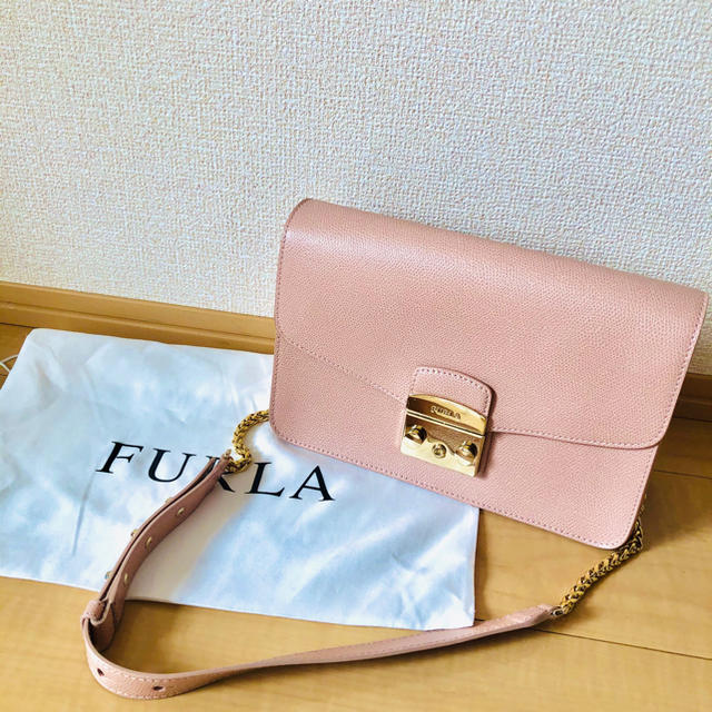 FURLA、メトロポリス、極美品、ピンク、ショルダーバッグ