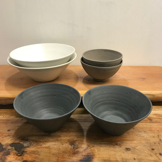 トトロ様専用　新品　陶器　陶芸作家　白のミドルどんぶり2個A(食器)