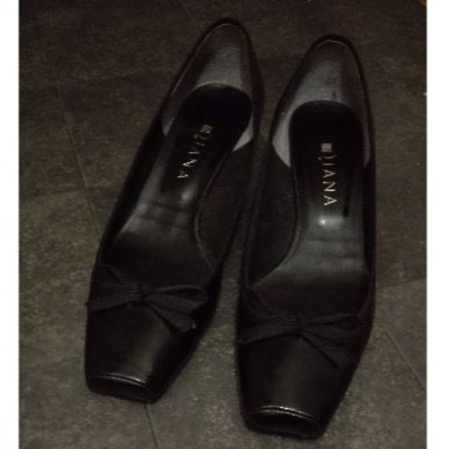 DIANA(ダイアナ)のDIANA パンプス　黒　本革　24cm  ヒール4cm レディースの靴/シューズ(ハイヒール/パンプス)の商品写真