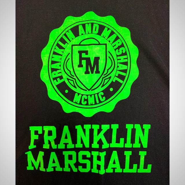 FRANKLIN&MARSHALL(フランクリンアンドマーシャル)のFranklin Marshall フランクリンマシーシャル　黒色半袖Tシャツ メンズのトップス(Tシャツ/カットソー(半袖/袖なし))の商品写真