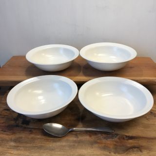 みこ様専用　新品　陶器　陶芸作家　白のリムBOWL.L2個　シチューサイズA(食器)