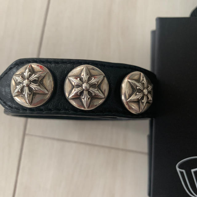 Chrome Hearts(クロムハーツ)のクロムハーツ☆3ボタンブレス メンズのアクセサリー(ブレスレット)の商品写真